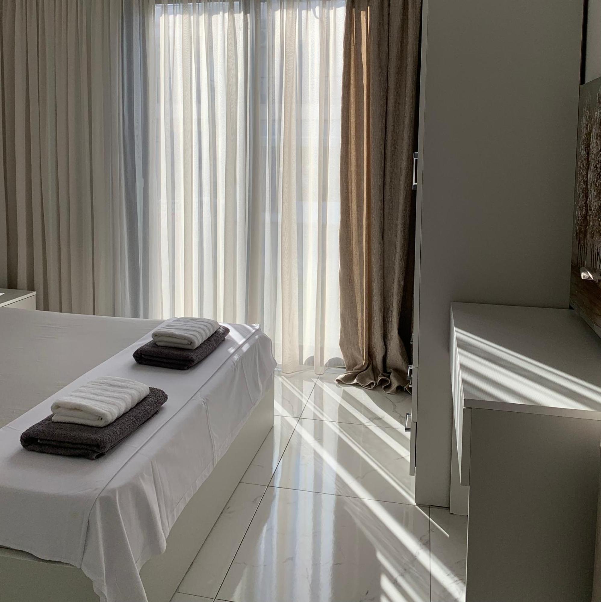 Platinum Apartment With Pool Kallithea  Esterno foto